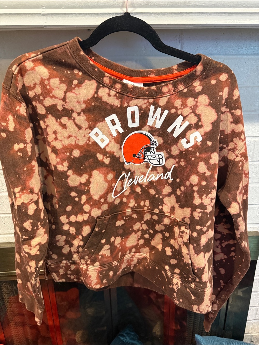 Women’s Cleveland browns acid wash  Pullover Sweatshirt